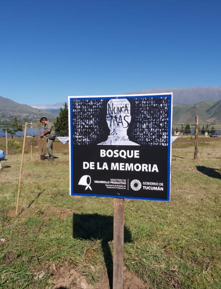 Jornada de forestación en el Dique la Angostura