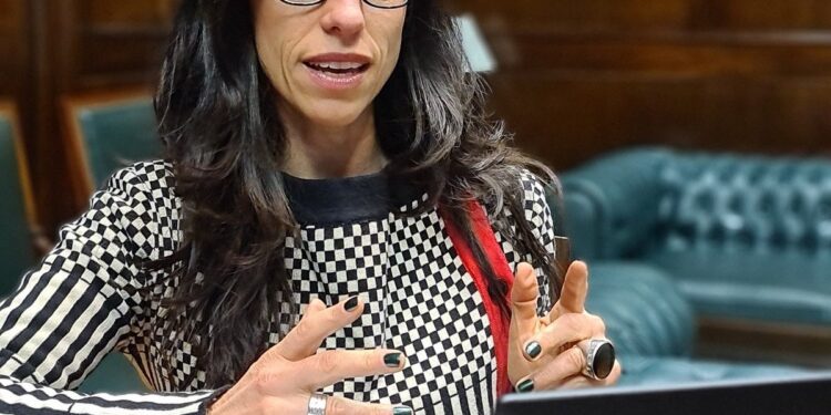 Desde el Gobierno volvieron con las amenazas, esta vez analizan el aumento de retenciones