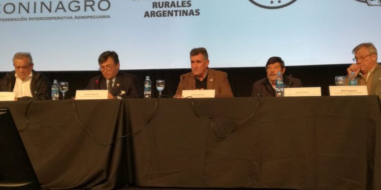La Comisión de Enlace expresó su profundo rechazo a las nuevas medidas anunciadas por el gobierno