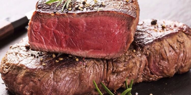 El consumo de carne en Argentina disminuyó a niveles preocupantes. En abril fue el más bajo en 100 años