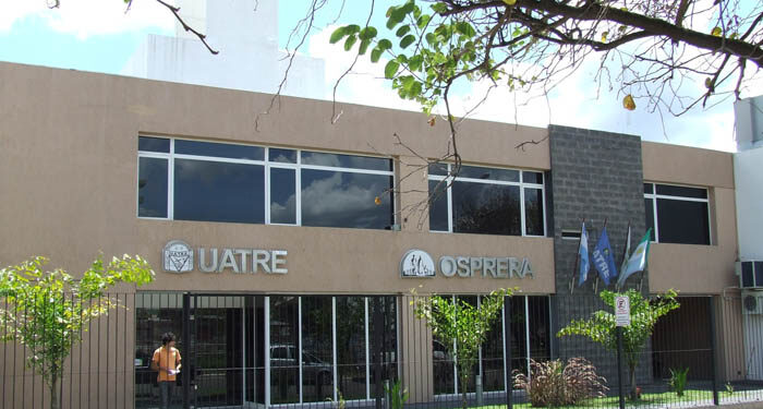 La obra social de los trabajadores rurales (OSPRERA) estará a cargo de la UATRE (Unión Argentina de Trabajadores Rurales y Estibadores)