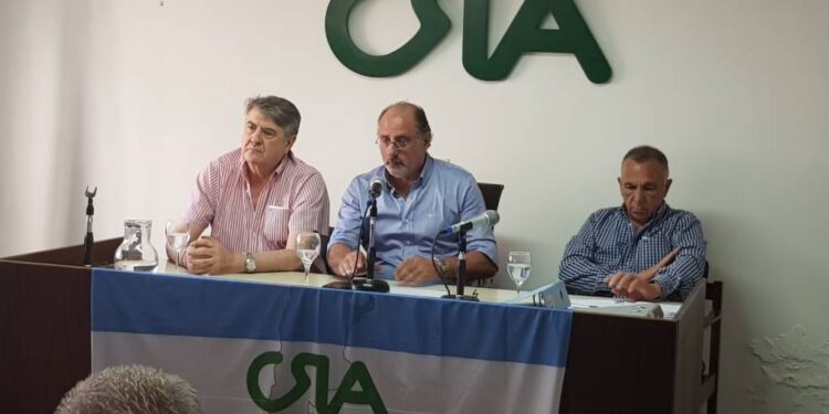 Confederaciones rurales abandona el plan ganadero