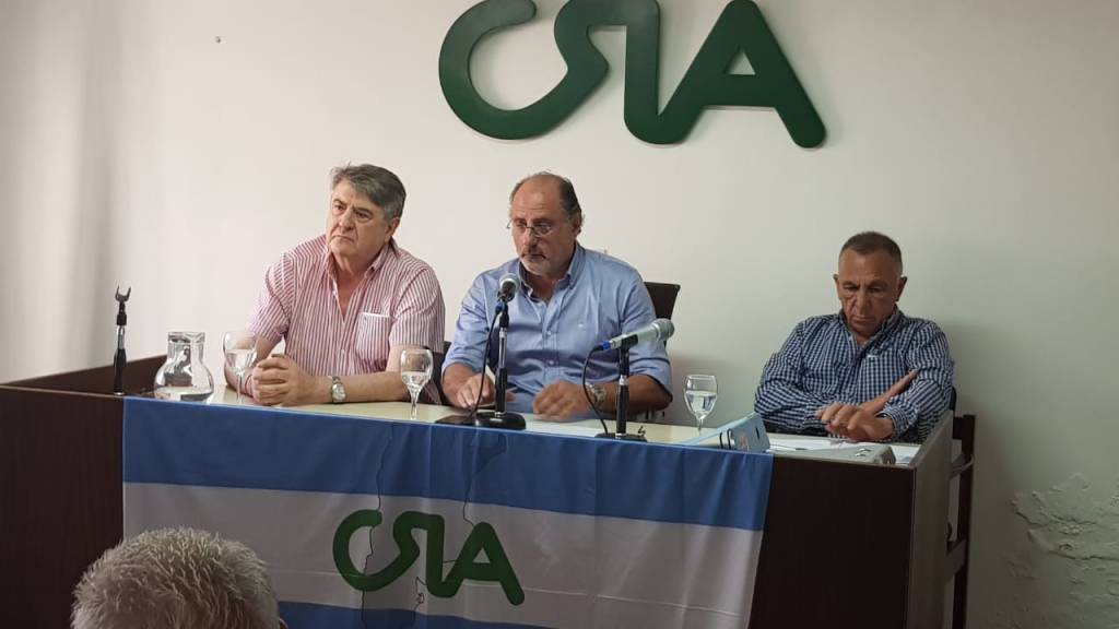 Confederaciones rurales abandona el plan ganadero