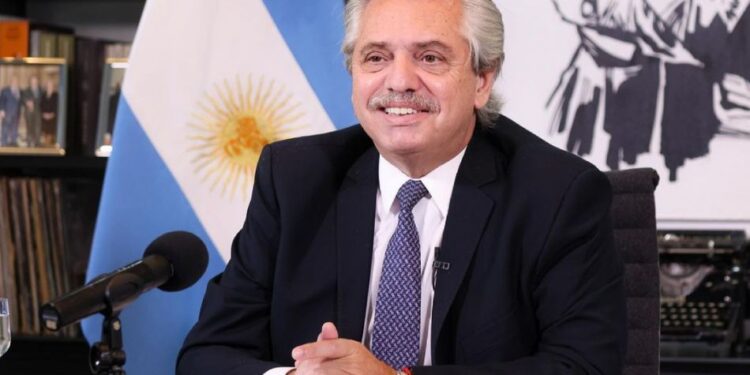 Carnes: plan ganadero para producir más y un cepo para no exportar