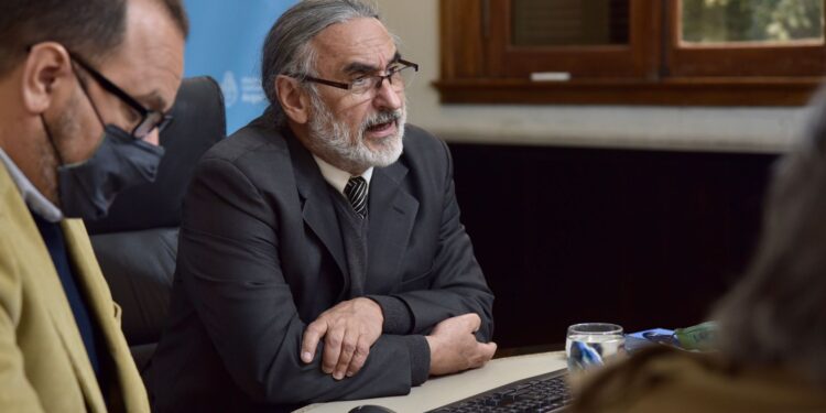 El ministro de agricultura y su par de seguridad se reunieron para buscar una solución al delito rural