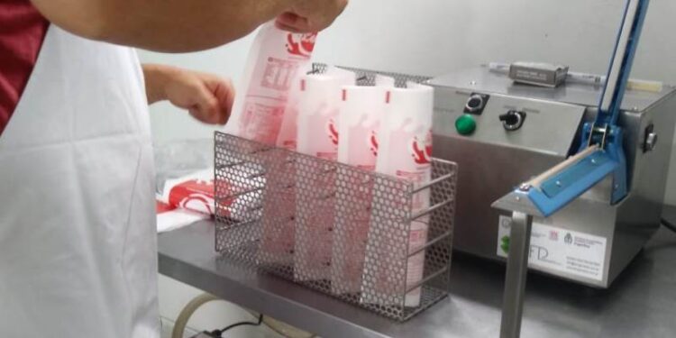 Pastlech-20 es la ensachetadora y pasteurizadora del INTA que ya funciona en pequeños tambos de Argentina
