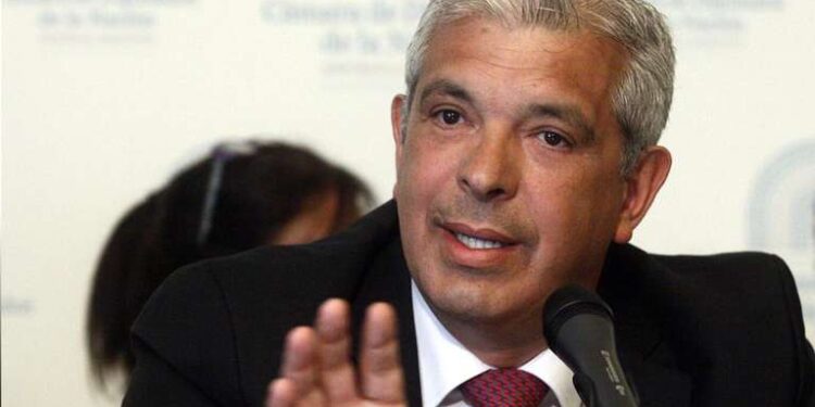 «A capa y espada» defendió Domínguez al trigo transgénico argentino
