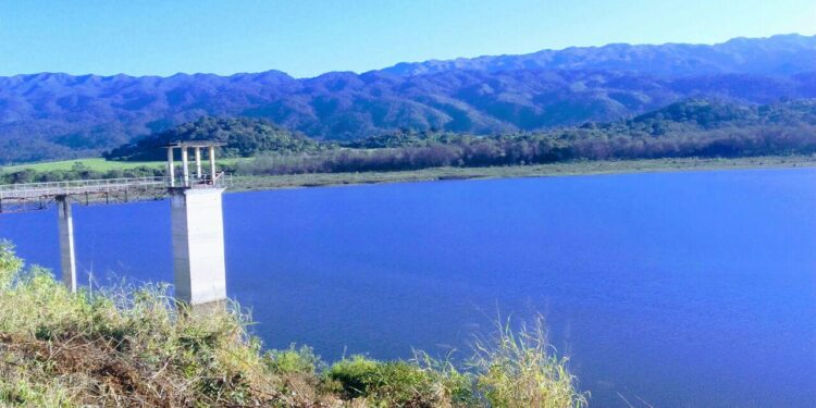 Inició la veda de pesca deportiva de pejerrey en todos los diques de la provincia