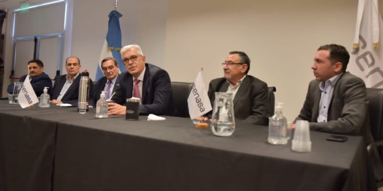 El ministro de agricultura, Julián Domínguez estuvo en Tucumán y participó del encuentro del Comité Regional Fitosanitario del NOA (CORENOA).