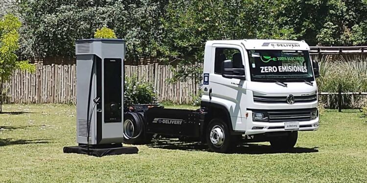 Presentaron el primer camión eléctrico de Volkswagen