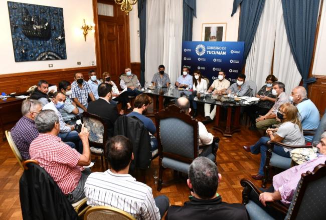 Los ministros tucumanos se reúnen para asistir a los afectados por las últimas tormentas