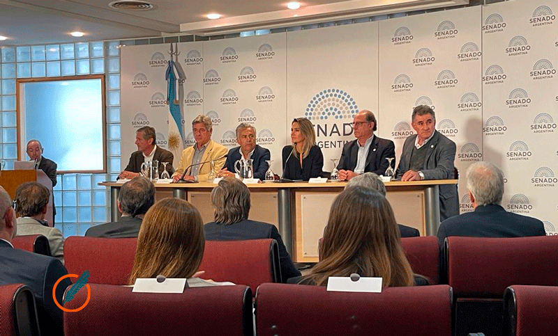 La Mesa de Enlace se reunió con senadores