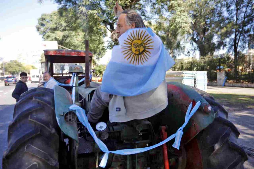 Una multitud de argentinos se manifestaron en Plaza de Mayo