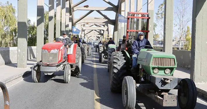 El tractorazo rionegrino dejó duros reclamos