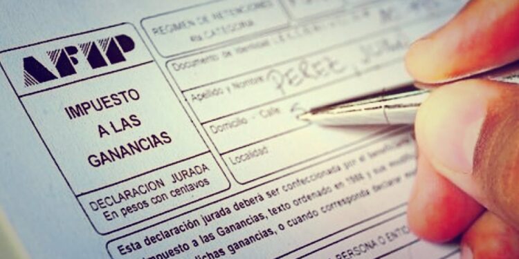 Por la inflación suben el piso del impuesto a las ganancias