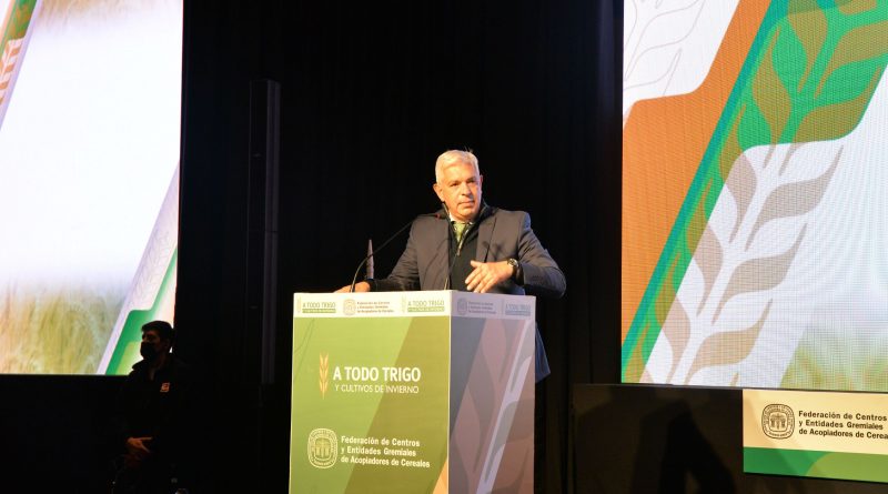 A Todo Trigo 2022 comenzó con un duro cruce del ministro de agricultura