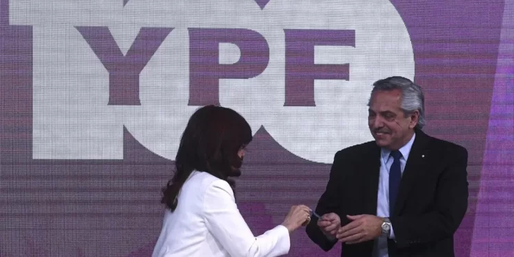 «Te pido que la uses con los que tienen que darle cosas al país»