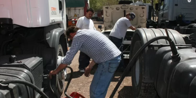 ¿Por qué falta gasoil en Argentina?