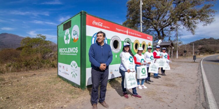 Vecinos de una comuna tucumana llevan reciclando más de 20 toneladas de basura