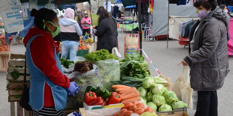 Proponen ferias para desmonopolizar el mercado de alimentos