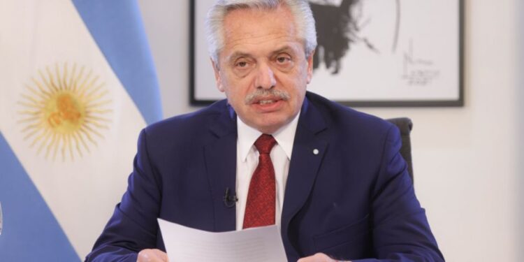 Se decreta feriado nacional por el ataque a la vicepresidenta