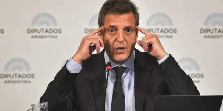 Massa fue denunciado penalmente por intervenir indebidamente en el mercado de soja