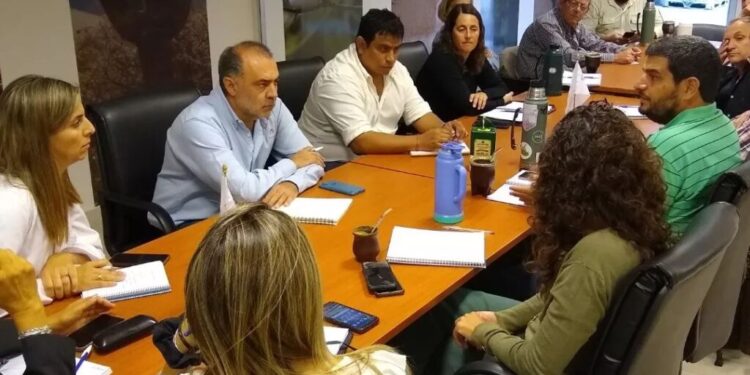 Tucumán desarrollará un plan para erradicar la hidatidosis