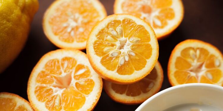 Desarrollan una técnica para cuantificar el contenido de limonina en cítricos