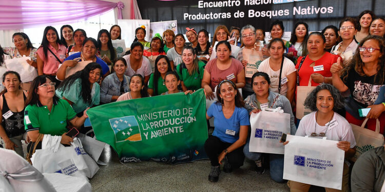 Mujeres al rescate de los bosques nativos