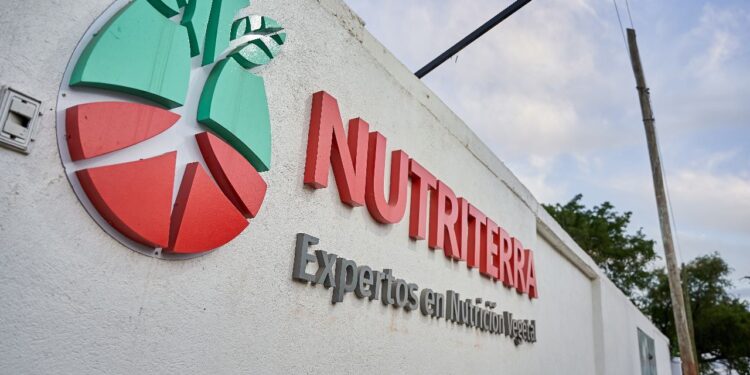 Tucumán: Nutriterra inauguró una planta de biofertilizantes líquidos a medida
