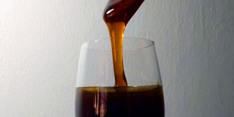 Miel oscura, un tesoro poco conocido y con un sabor único
