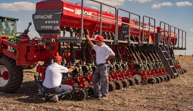 Apache avanza en el segmento de sembradoras Air Planter