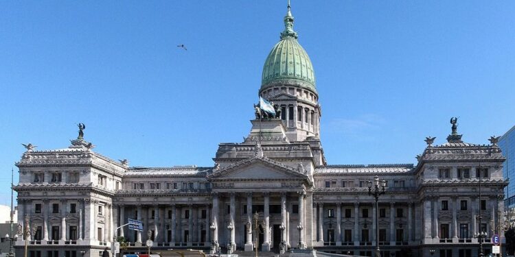 Retenciones: así funcionaría el certificado de crédito fiscal que se presentó en el Congreso