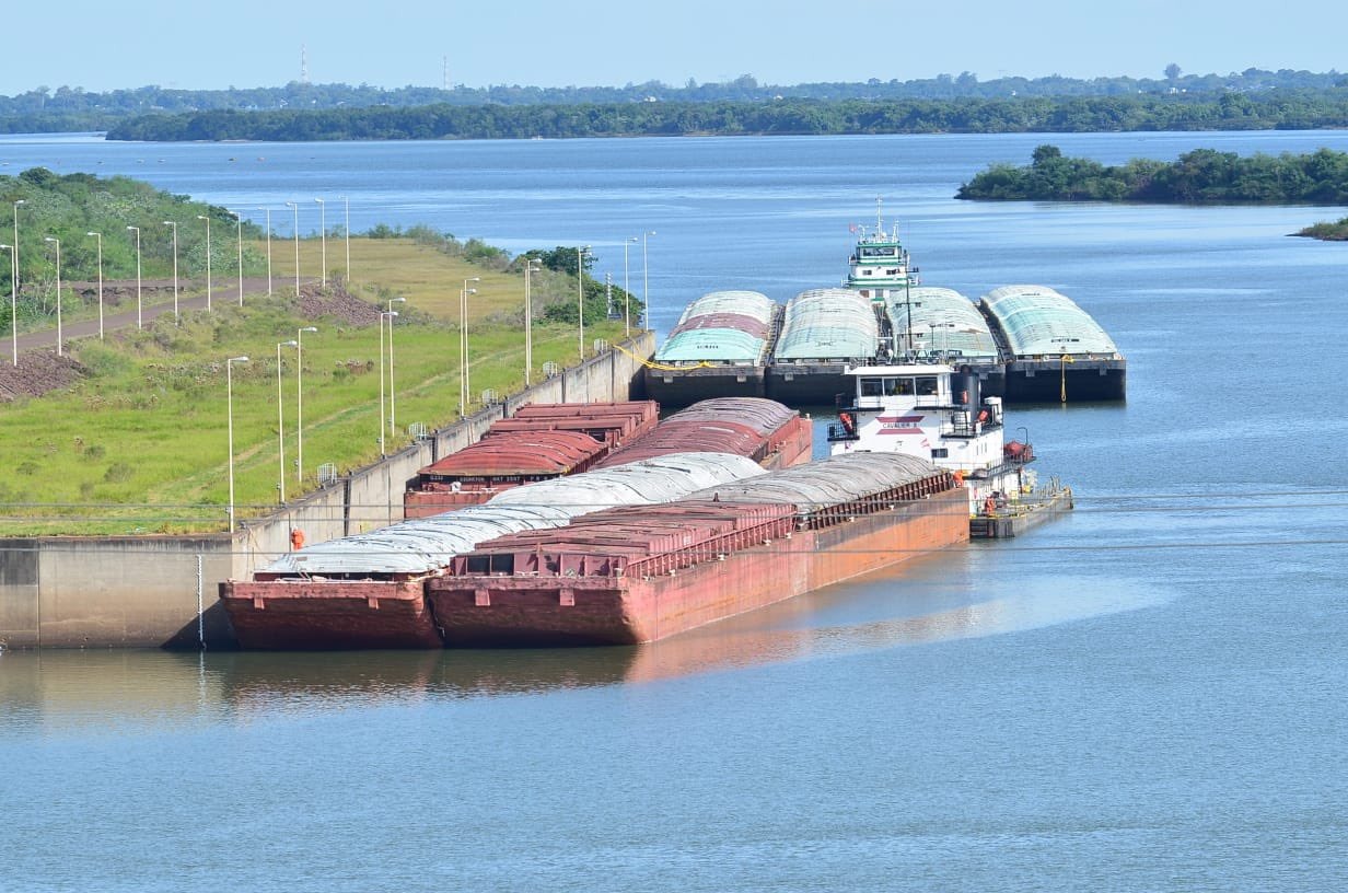 Disputa por la hidrovía: Bolivia, Brasil, Paraguay y Uruguay apuntan a la Argentina por el cobro injustificado del peaje y la situación escala