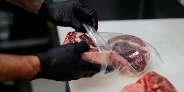 El precio de la carne seguiría ayudando a desacelerar la inflación hasta diciembre
