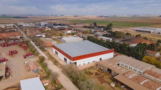 Apache consolida su nueva planta y crece en capacidad de producción de la sembradora 99000