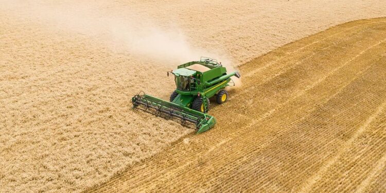 “Estamos preocupados”: alerta en las multinacionales de la maquinaria agrícola por el impuesto a la importación