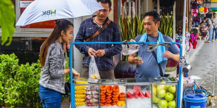 Tailandia demanda fruta importada