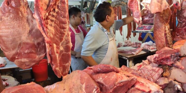 Estiman que los precios de la carne tendrán en agosto la inflación más alta en 18 años