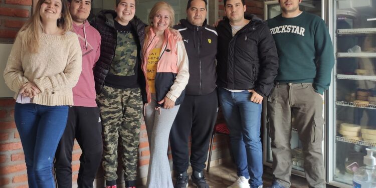 Una familia productora de quesos de Trancas se llevó el primer premio en un concurso nacional