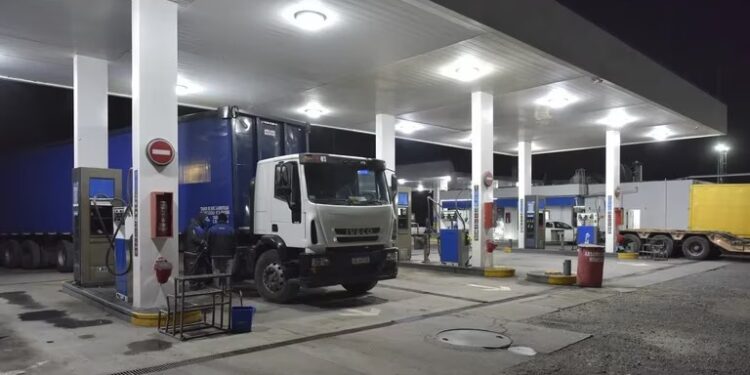 Organizaciones rurales convocaron a protestar en las rutas por la falta de combustibles