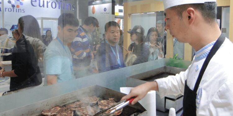 La cadena vacuna va a buscar más negocios a China: qué implica la apertura del mercado de las menudencias