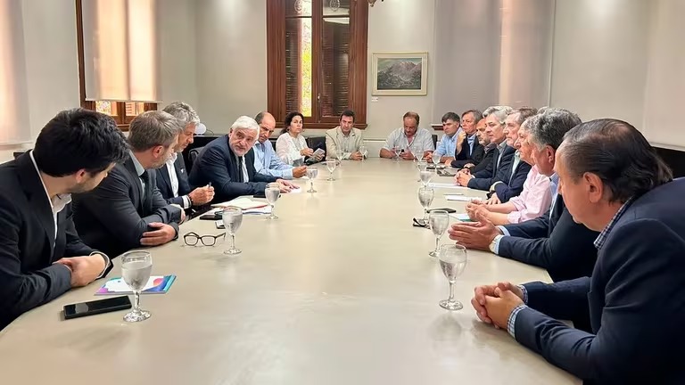 “No nos gusta la medida”, el gobierno confirmó su intención de aumentar las retenciones y hubo rechazo de la Mesa de Enlace