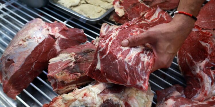Para el 2024 anticipan un escenario de retracción en el consumo de carne vacuna