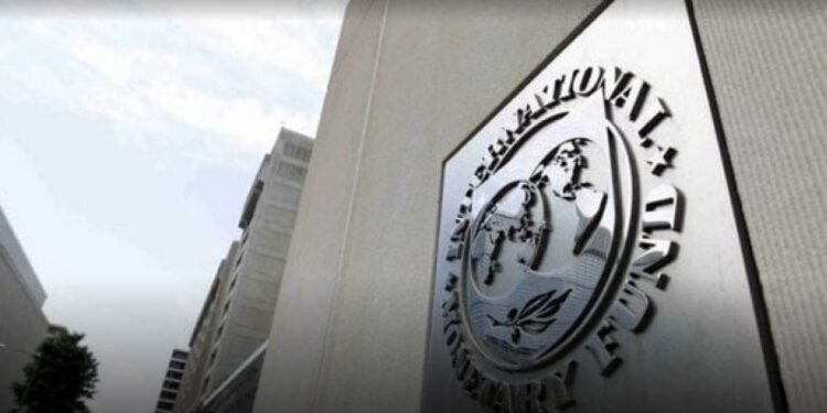 El Gobierno recibirá el jueves a una comitiva del FMI para renegociar el acuerdo por la deuda