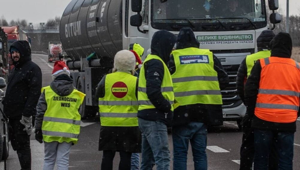 Piquetes del campo en Europa: productores de Polonia cortan rutas en la frontera con Ucrania
