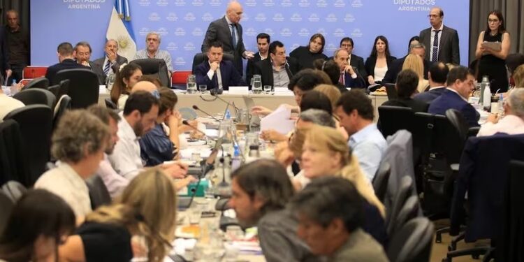 Vilella explicó el por qué de la suba de retenciones y dijo que la decisión final “está en manos” del Congreso