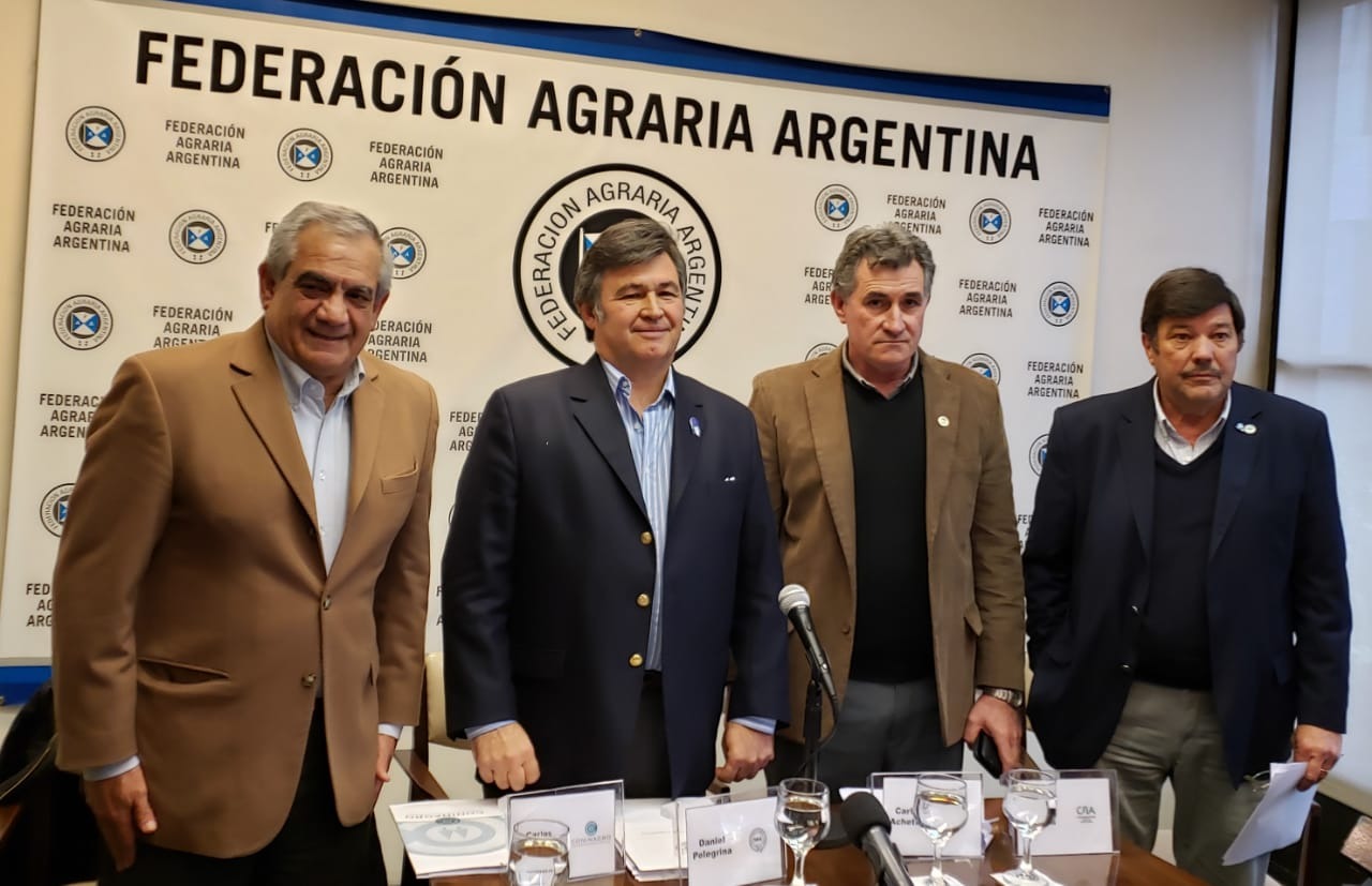 Mientras buscan evitar la suba de las retenciones, aparecen cada vez más tensiones entre las entidades de la Mesa de Enlace