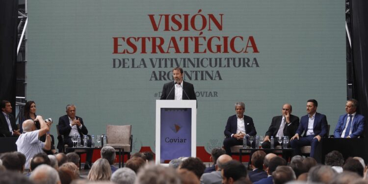 “Necesitamos un sistema financiero a favor del sector privado”, reclamaron desde el sector vitivinícola