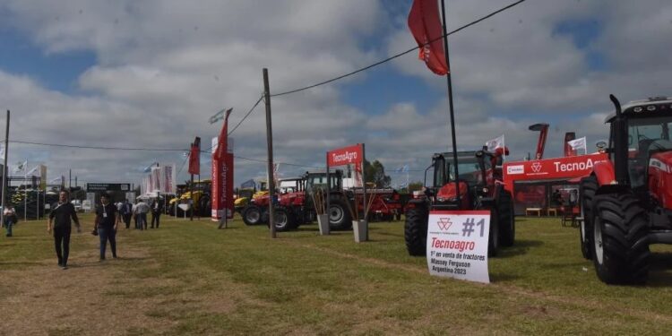 Expo Apronor: el agro cuestionó la inflación registrada en dólares en el país